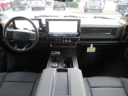 New 2025 GMC Hummer EV 3X image 12
