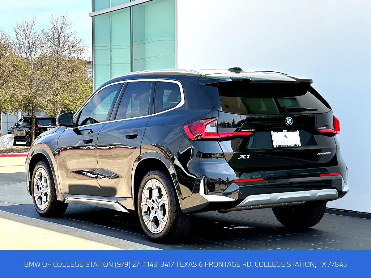 Certified 2025 BMW X1 xDrive28i w/ Technology Package AWD/4WD image 7