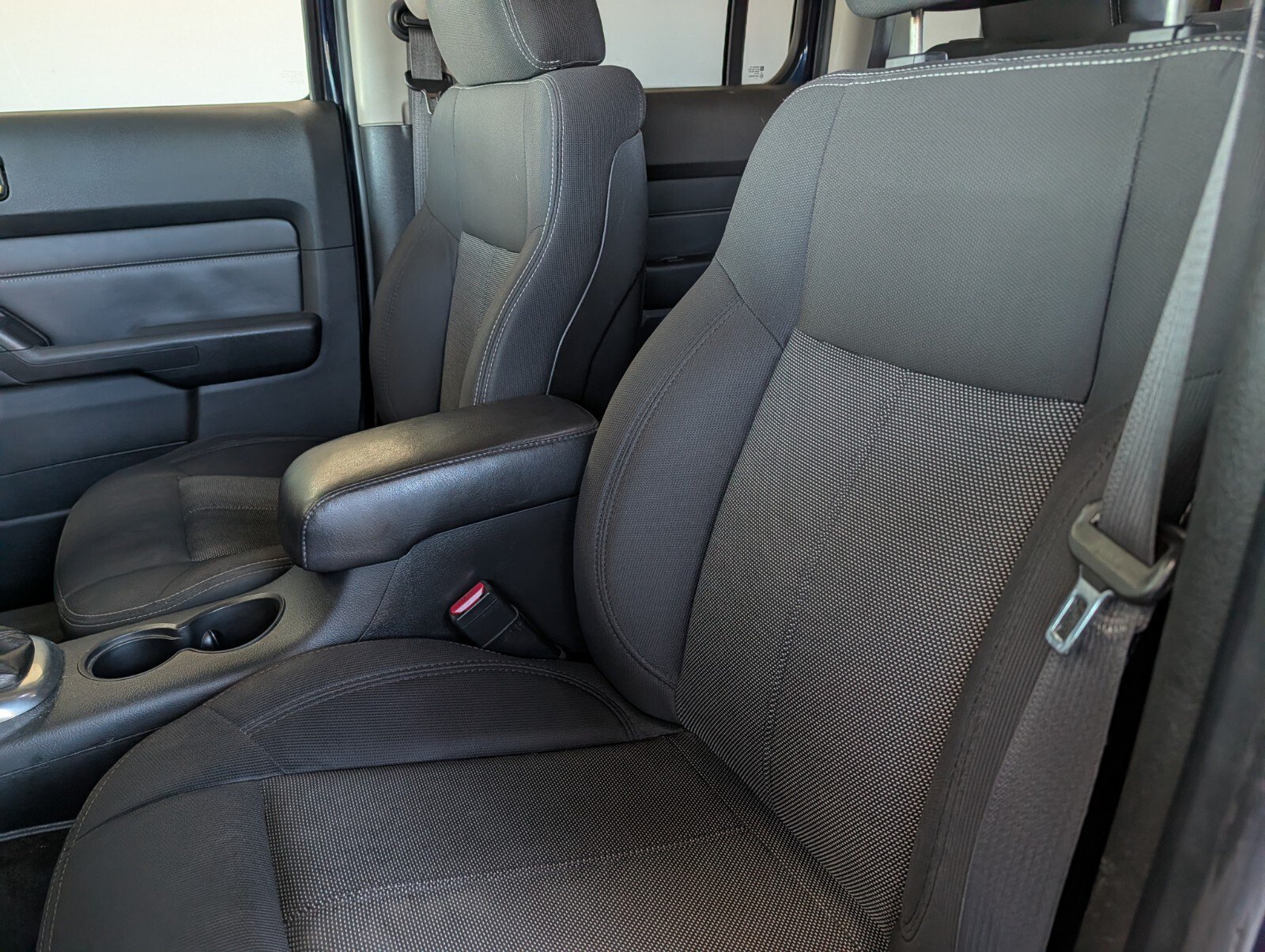 Used 2008 HUMMER H3 AWD/4WD image 9