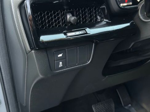 Used 2023 Honda CR-V EX-L image 15