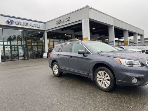Used 2016 Subaru Outback 2.5i Premium image 4