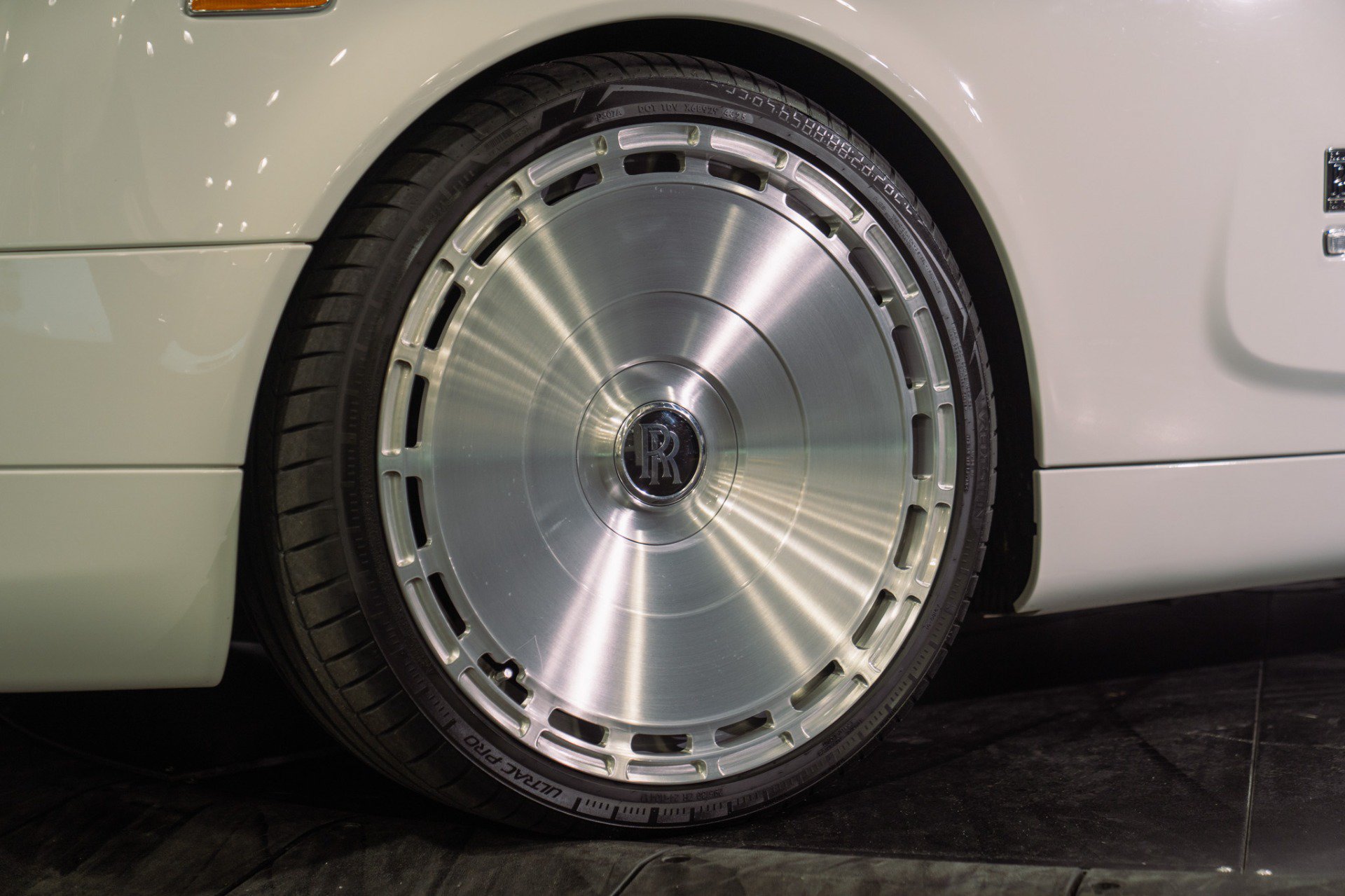 Used 2009 Rolls-Royce Phantom Coupe RWD image 18