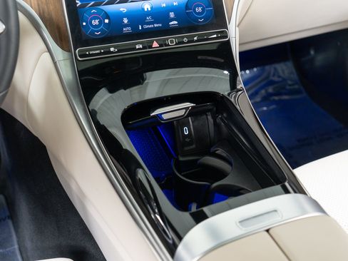 Certified 2024 Mercedes-Benz GLC 300 4MATIC image 20