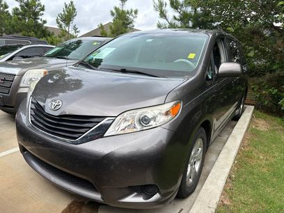 Used 2013 Toyota Sienna LE