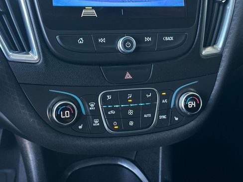 Used 2019 Chevrolet Malibu LT image 19