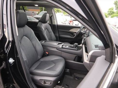 Certified 2025 Toyota Grand Highlander AWD Hybrid image 31