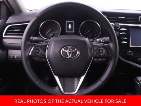 Used 2018 Toyota Camry SE w/ Moonroof Package FWD image 12