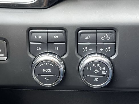 Used 2024 GMC Sierra 2500 Denali AWD/4WD image 30