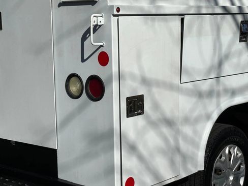 Used 2017 Ford Transit 250 Low Roof w/ Interior Upgrade Package image 10