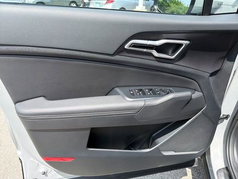 New 2026 Kia Sportage EX FWD image 16
