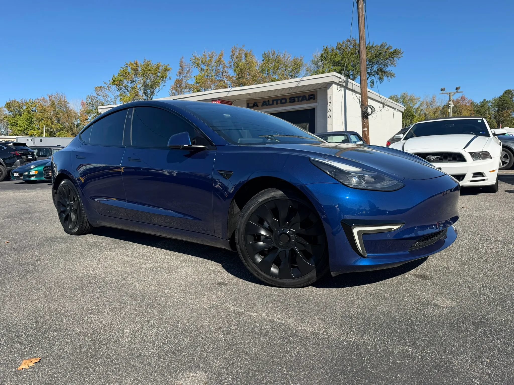Used 2021 Tesla Model 3 Standard Range Plus RWD image 1