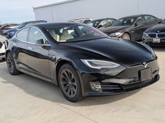 Used 2020 Tesla Model S Long Range Plus video 3