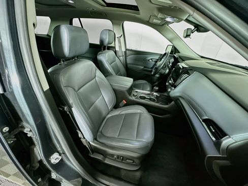 Used 2019 Chevrolet Traverse Premier w/ Driver Confidence II Package FWD image 35
