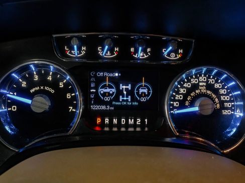 Used 2013 Ford F150 King Ranch w/ King Ranch Luxury Pkg image 19