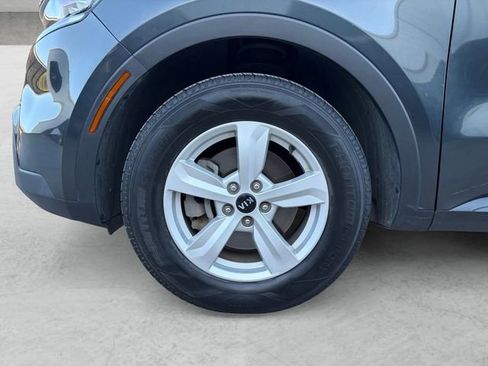 Used 2021 Kia Sorento LX image 23