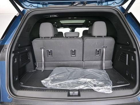 New 2026 Chevrolet Traverse LT w/ Sun and Wheel Package image 40