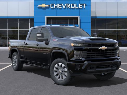New 2025 Chevrolet Silverado 2500 Custom w/ Custom Value Package image 7
