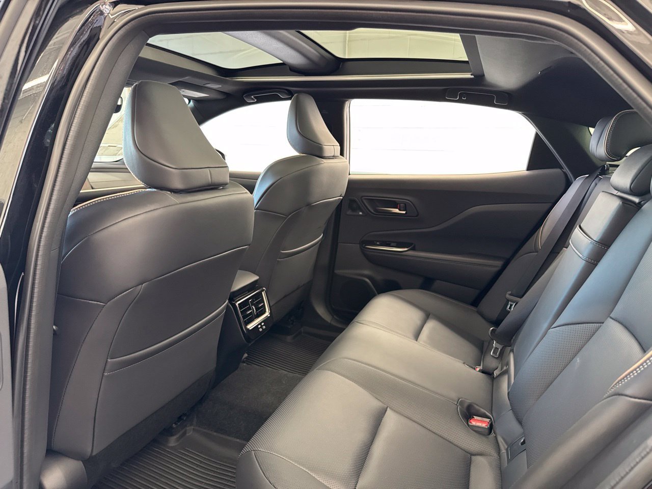New 2026 Toyota Crown Platinum AWD/4WD image 40