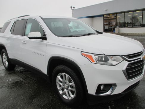 Used 2018 Chevrolet Traverse LT image 8