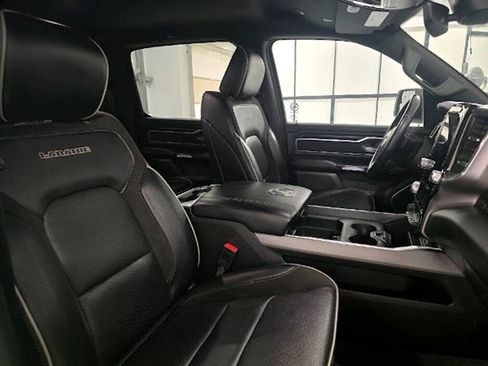 Used 2023 RAM 1500 Laramie AWD/4WD image 16