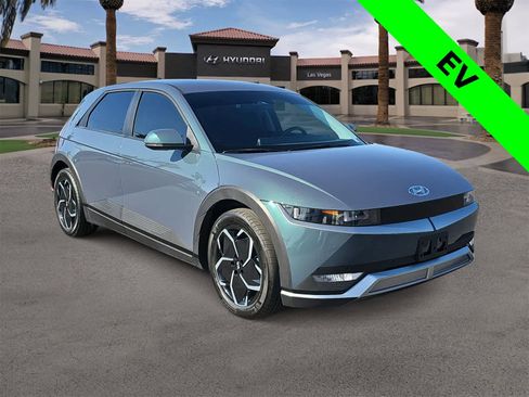 Used 2024 Hyundai Ioniq 5 SEL image 2