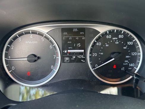 New 2025 Nissan Kicks Play S image 28