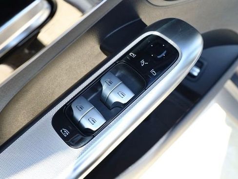 Certified 2026 Mercedes-Benz GLC 300 image 30