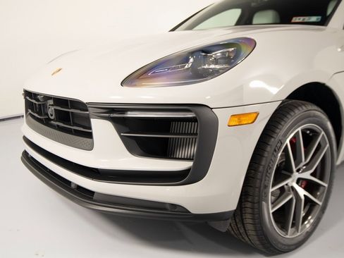New 2026 Porsche Macan S image 37