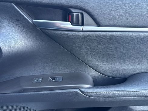 Used 2023 Toyota Camry XSE image 21