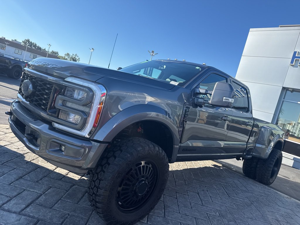 Used 2026 Ford F450 Lariat w/ FX4 Off-Road Package AWD/4WD image 31
