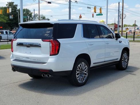 Used 2024 GMC Yukon Denali Ultimate w/ LPO, Illumination Package AWD/4WD image 6