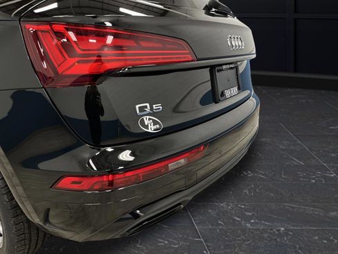 Used 2023 Audi Q5 e Premium Plus w/ Premium Plus Package image 34