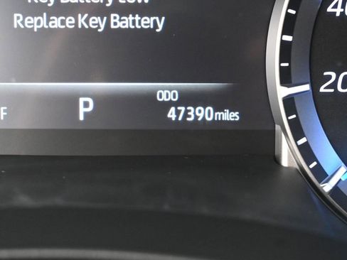 Used 2022 Toyota Highlander Limited image 20