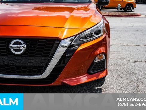Used 2019 Nissan Altima 2.5 SR FWD image 17