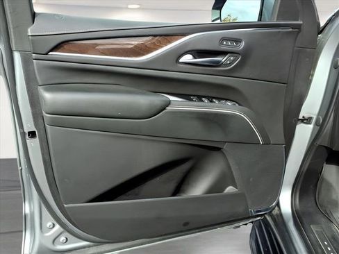 Used 2023 Cadillac Escalade ESV Premium Luxury Platinum w/ LPO, Radiant Package image 17