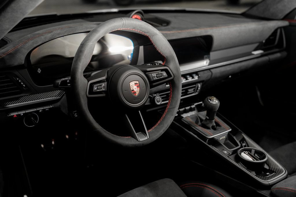 Used 2026 Porsche 911 GT3 RWD image 9