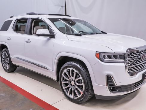 Used 2020 GMC Acadia Denali w/ Technology Package image 5