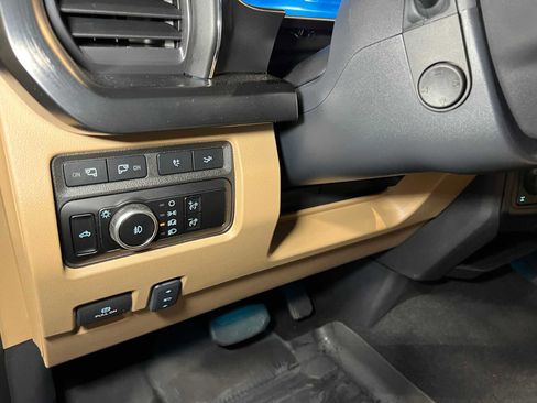 Used 2024 Ford F350 Lariat w/ Sport Appearance Package image 27