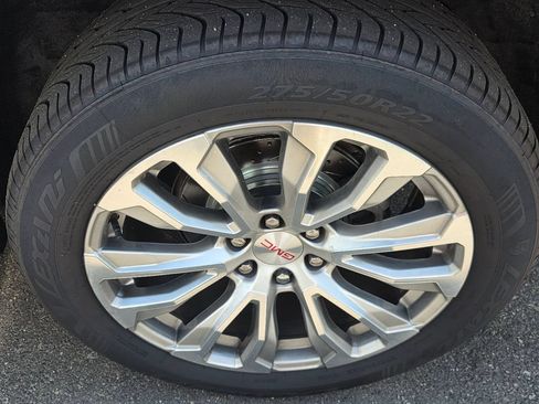 Used 2023 GMC Yukon XL Denali AWD/4WD image 10