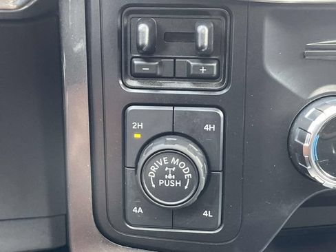 Used 2023 Ford F150 Lariat AWD/4WD image 24
