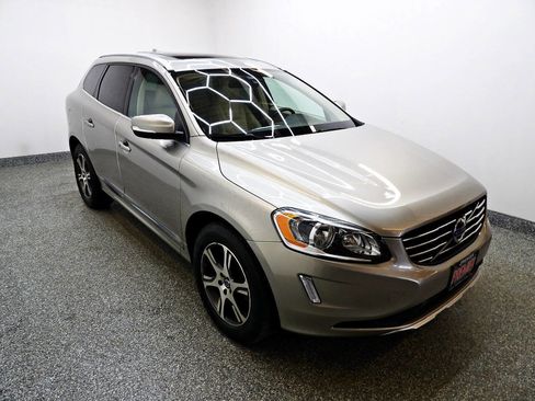 Used 2014 Volvo XC60 T6 image 3