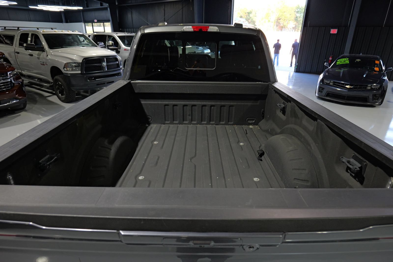 Used 2023 Ford F250 Lariat w/ Lariat Ultimate Package AWD/4WD image 12