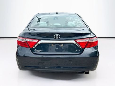 Used 2017 Toyota Camry XLE FWD image 7