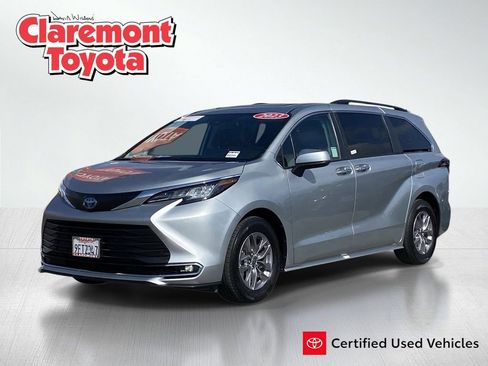 Certified 2023 Toyota Sienna XLE w/ XLE Plus Package FWD image 1