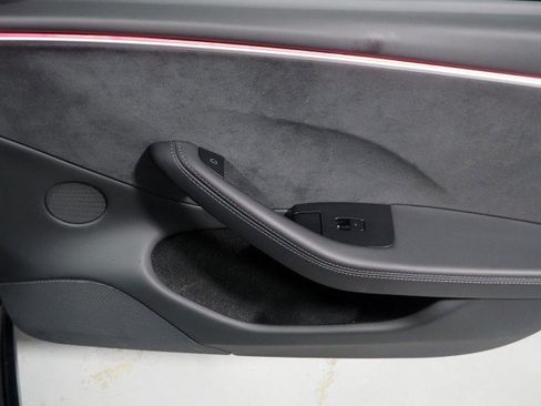 Used 2025 Tesla Model 3 AWD/4WD image 58