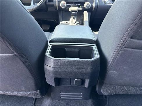 Certified 2025 Toyota Tacoma SR5 AWD/4WD image 22