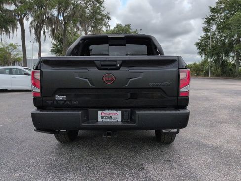 Used 2024 Nissan Titan PRO-4X w/ Pro-4x Convenience Package AWD/4WD image 5