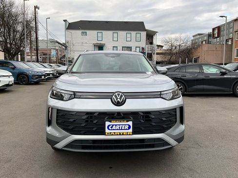 New 2026 Volkswagen Tiguan SE image 3