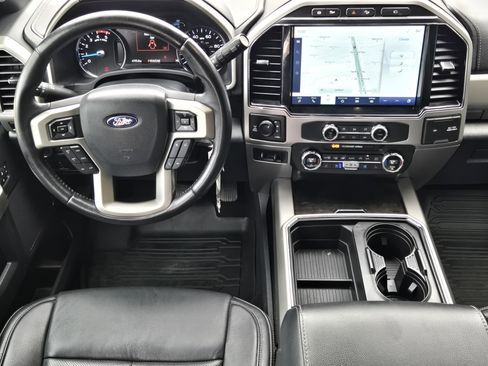 Certified 2022 Ford F250 Lariat w/ Chrome Package image 21