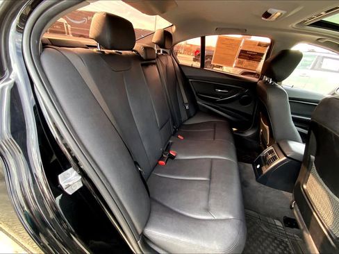 Used 2018 BMW 320i Sedan image 18